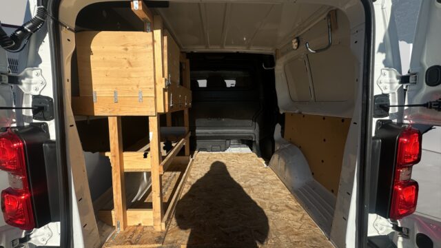 VE7VEAHKBM7809671_19_converted