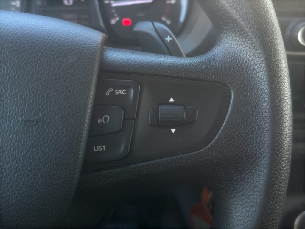 VE7VEAHKBM7809671_20_converted