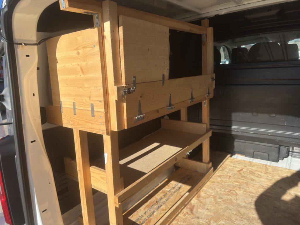 VE7VEAHKBM7809671_32_converted