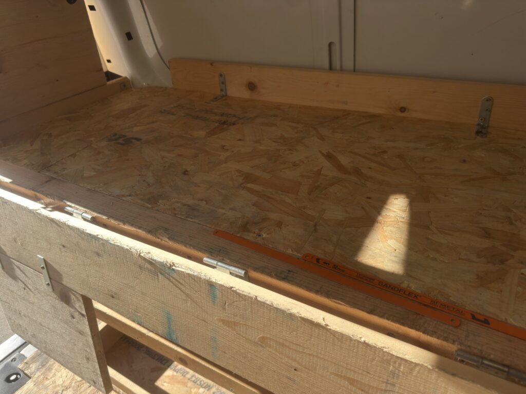 VE7VEAHKBM7809671_34_converted