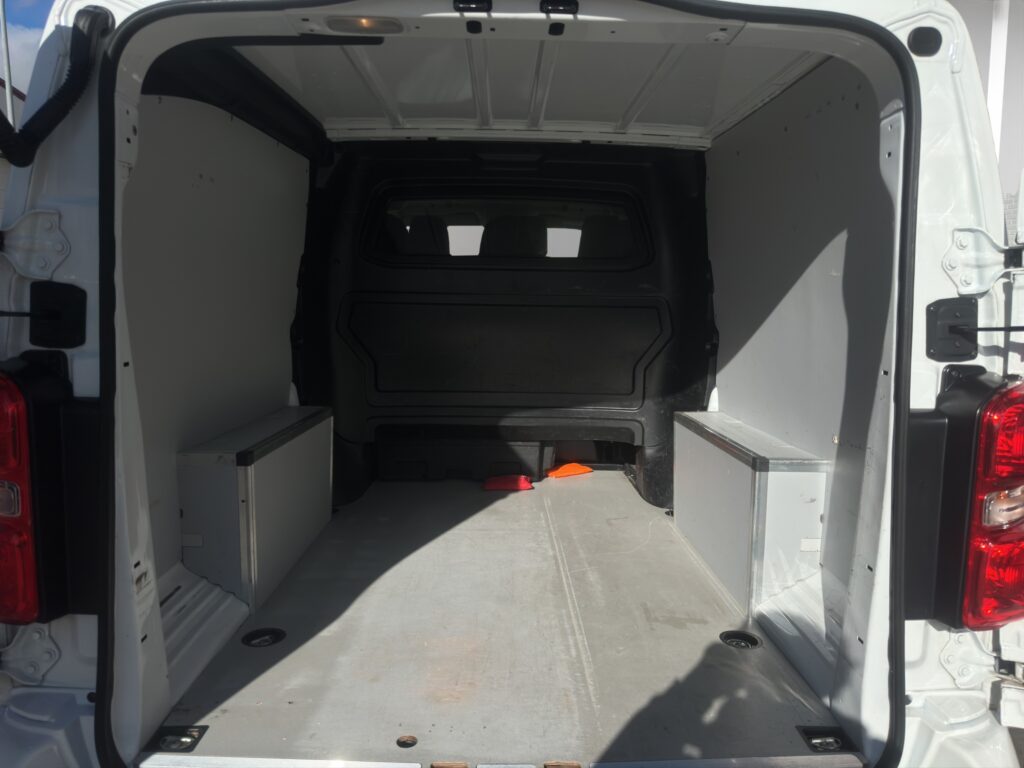 VF3VFAHK8M7844755_19_converted