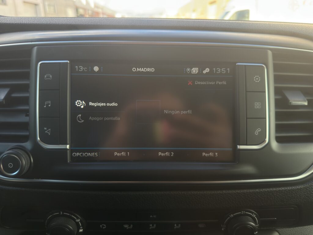 VF3VFAHK8M7844755_26_converted