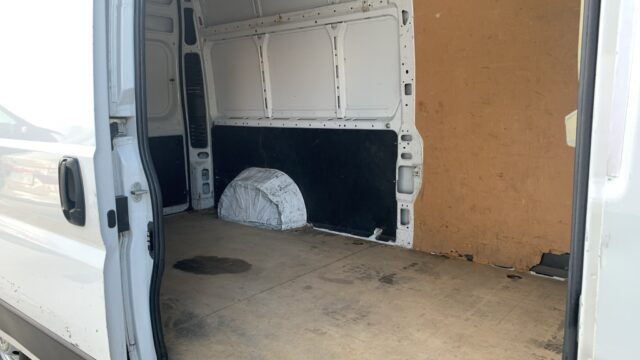 VF3YDBNFC12T72124_13_converted