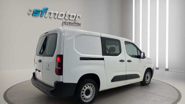 VR3EFYHYCMJ745750_06_converted