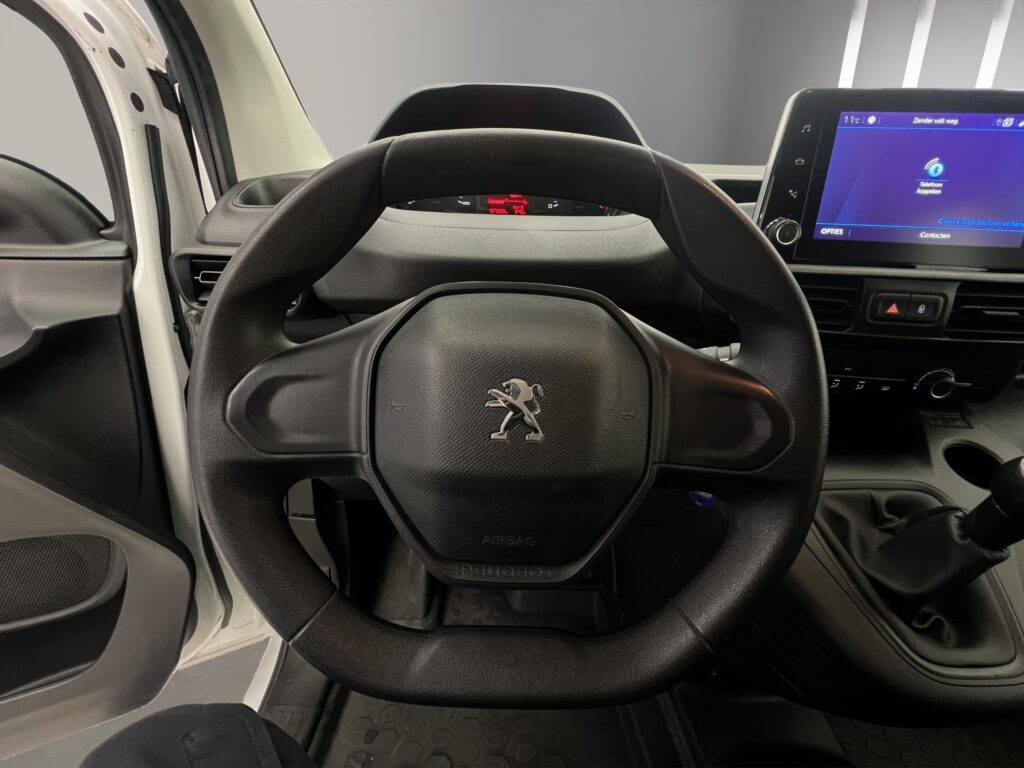 VR3EFYHYCMJ745750_10_converted