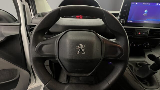 VR3EFYHYCMJ745750_10_converted