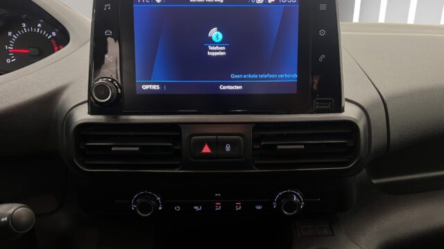 VR3EFYHYCMJ745750_16_converted