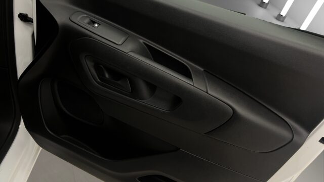 VR3EFYHYCMJ745750_17_converted