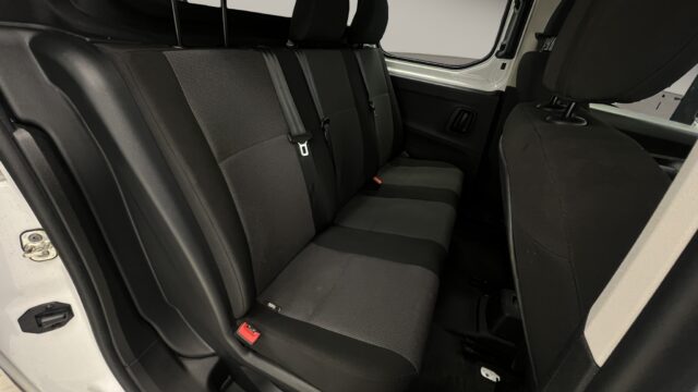 VR3EFYHYCMJ745750_19_converted