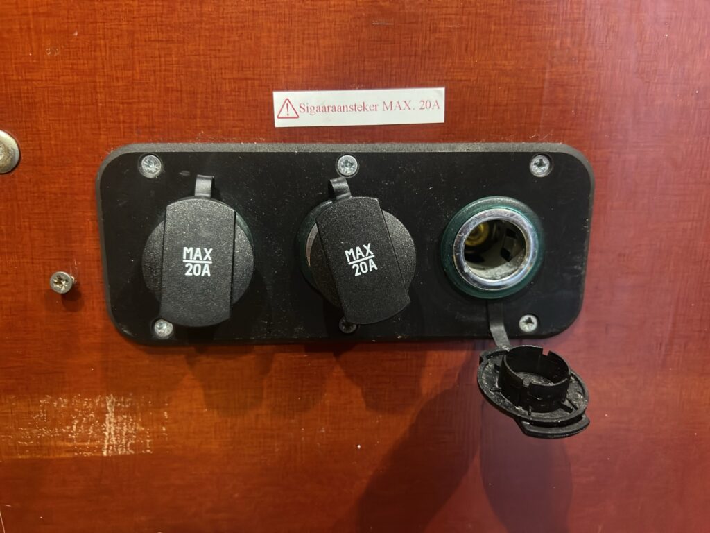 WE0XXXTTGXHM18607_20_converted