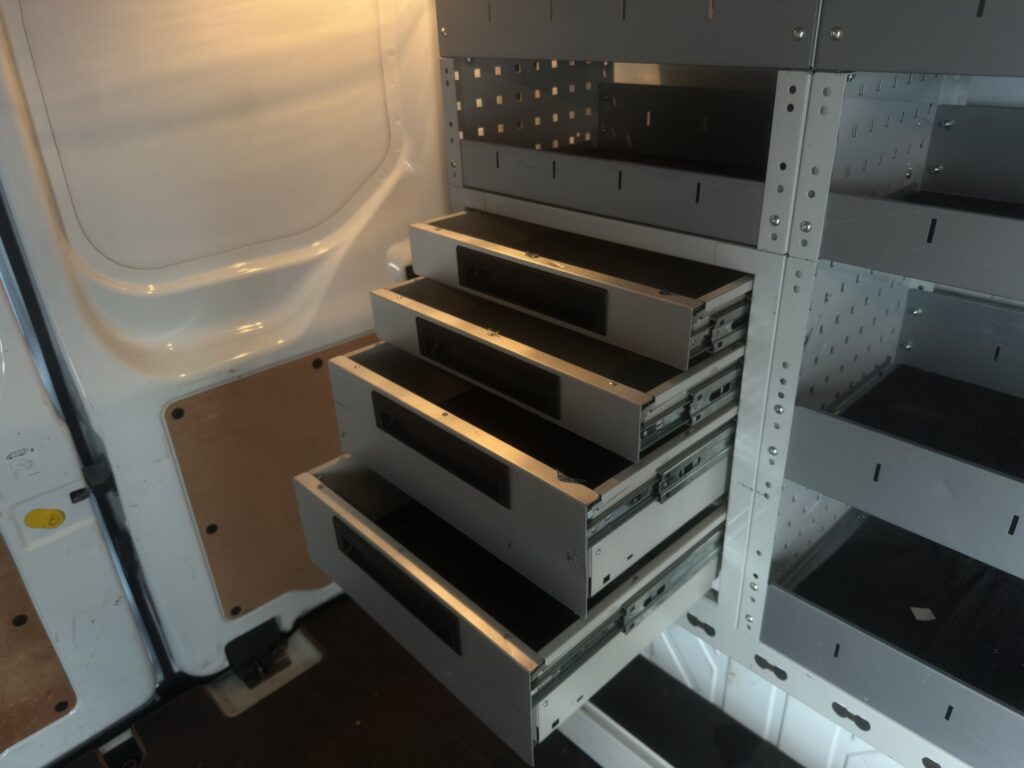 WE0YXXTTGYMR85928_20_converted