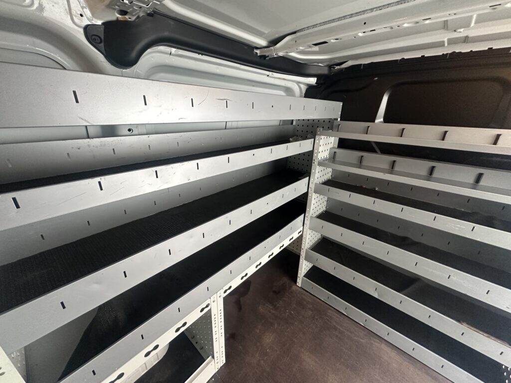 WE0YXXTTGYMR85928_21_converted