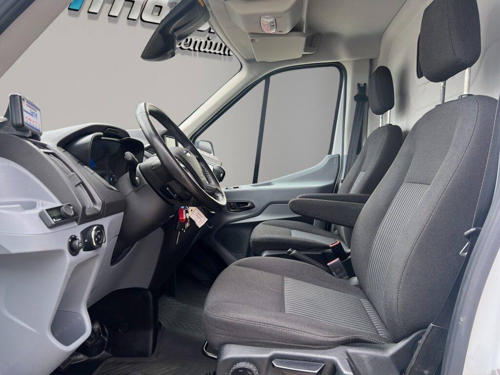 WF0XXXTTGXKD80642_09_converted