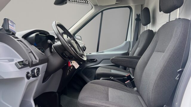 WF0XXXTTGXKD80642_09_converted