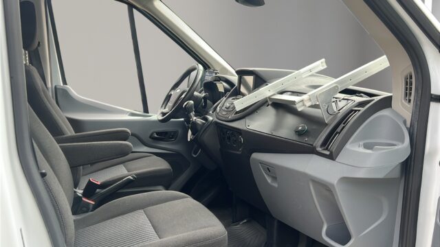 WF0XXXTTGXKD80642_17_converted