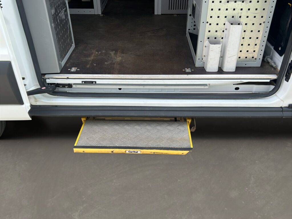 WF0XXXTTGXKD80642_21_converted