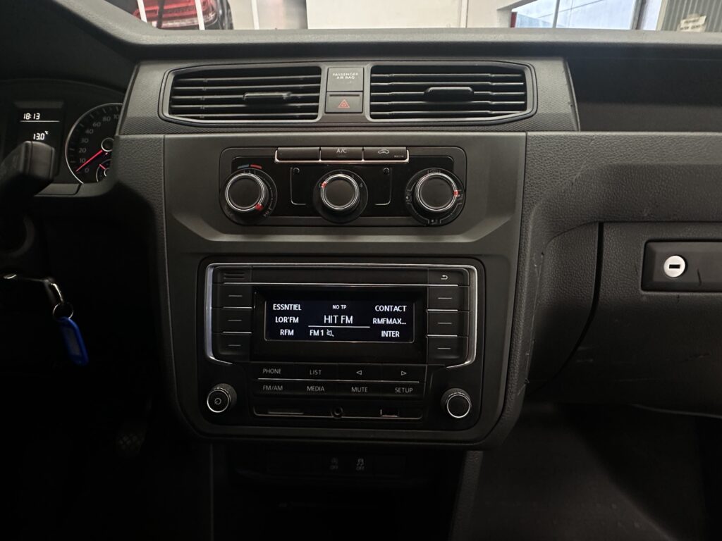 WW1ZZZ2KZLX111785_15_converted