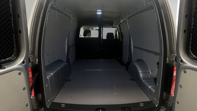 WW1ZZZ2KZLX111785_18_converted