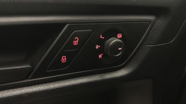 WW1ZZZ2KZLX111785_26_converted